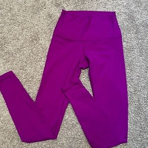 Wunder under Lululemon leggings 28”